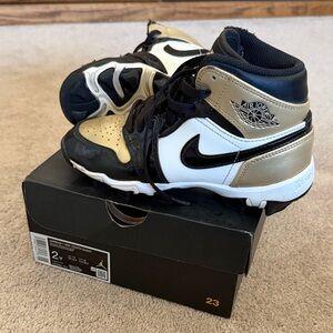 Nike Jordan 1 Mid Youth Cleat size 2Y